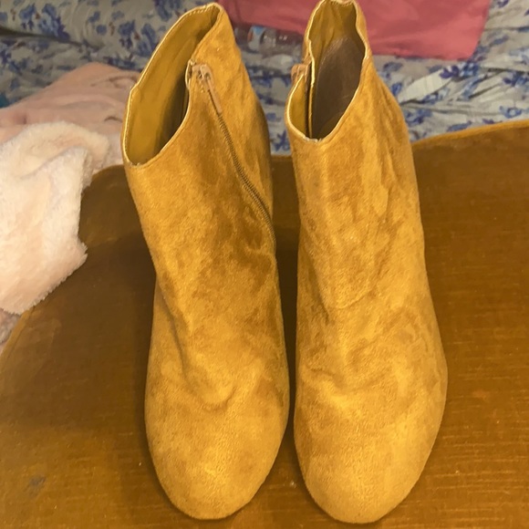 Cato brown/tan/mustard Heeled ankle boots - Picture 8 of 9